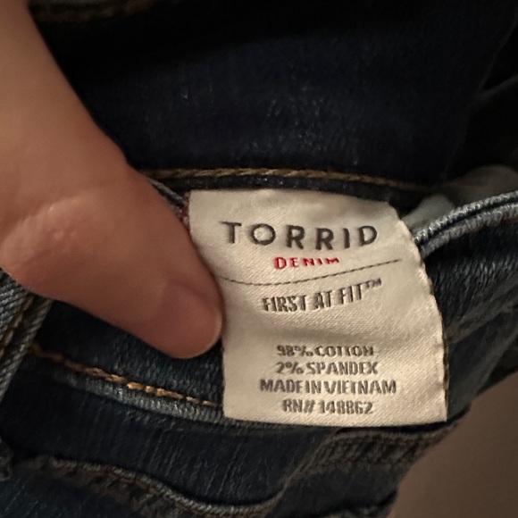 Stylish Blue Denim Overalls - Picture 2 of 8